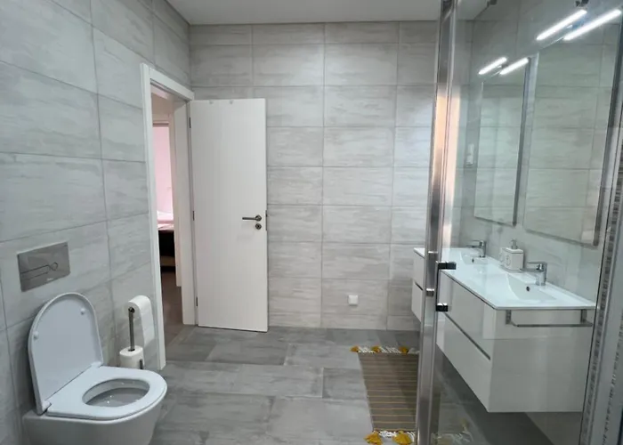 - Alda Do Mar Назаре