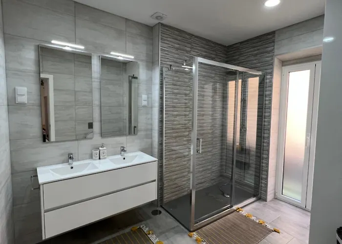 - Alda Do Mar * Назаре